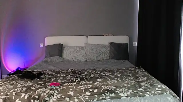 Reyleys online show from 20, 2, 2026