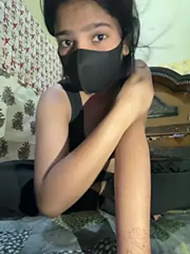 Snapshot of Cutedesigirl chatting on 7, 5, 2026 Cutedesigirl online show from 7, 5, 2026