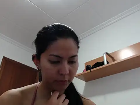 ZeforAitanna online show from 5, 3, 2026