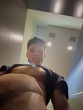 Snapshot of Eros_lee chatting on 23, 5, 2026 Eros lee online show from 23, 5, 2026
