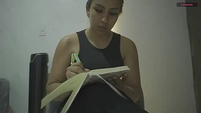 olivia velvett online show from 9, 3, 2026