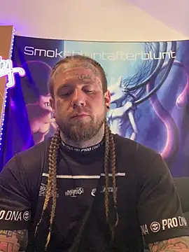 Smokebluntafterblunt online show from 20, 4, 2026