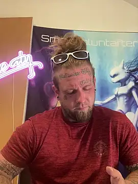 Snapshot of Smokebluntafterblunt chatting on 2, 6, 2026 Smokebluntafterblunt online show from 2, 6, 2026