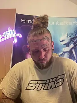 Smokebluntafterblunt online show from 11, 6, 2026
