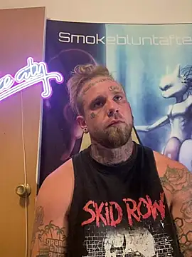 Smokebluntafterblunt online show from 19, 6, 2026