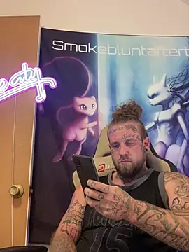 Smokebluntafterblunt online show from 24, 6, 2026