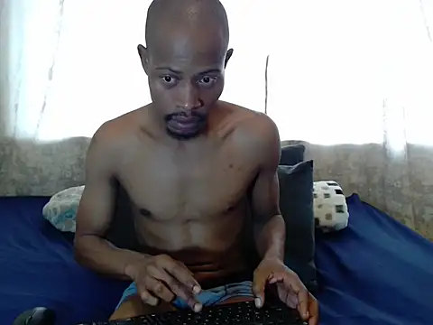 MRSHYGUY29 online show from 21, 2, 2026