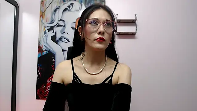 LAKSMI BLUE online show from 4, 3, 2026