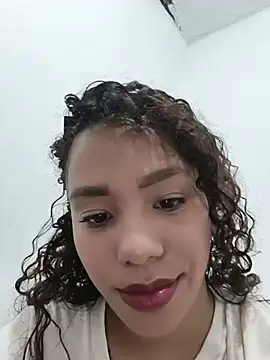 sandra rey  online show from 20, 7, 2026