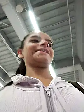 Leiidy Adams  online show from 9, 3, 2026