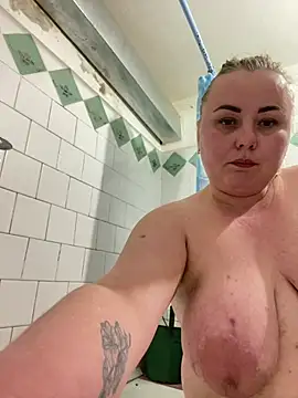 Snapshot of Mommy-girl-Lola chatting on 8, 5, 2026 Mommy-girl-Lola online show from 8, 5, 2026