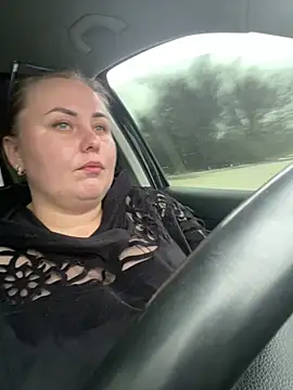 Mommy-girl-Lola online show from 3, 3, 2026