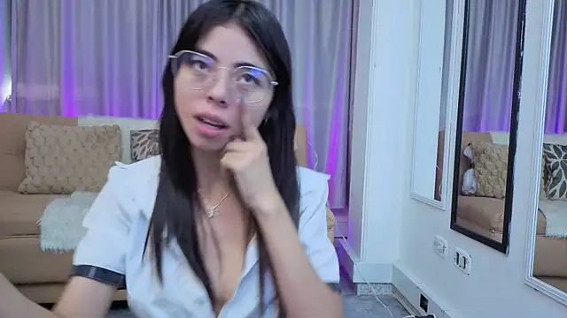 Mia Naive online show from 27, 5, 2026