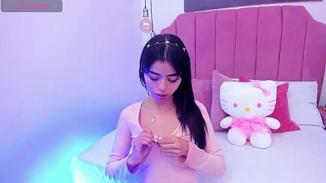Snapshot of Mia_Naive chatting on 10, 6, 2026 Mia Naive online show from 10, 6, 2026