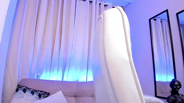 Mia Naive online show from 23, 5, 2026