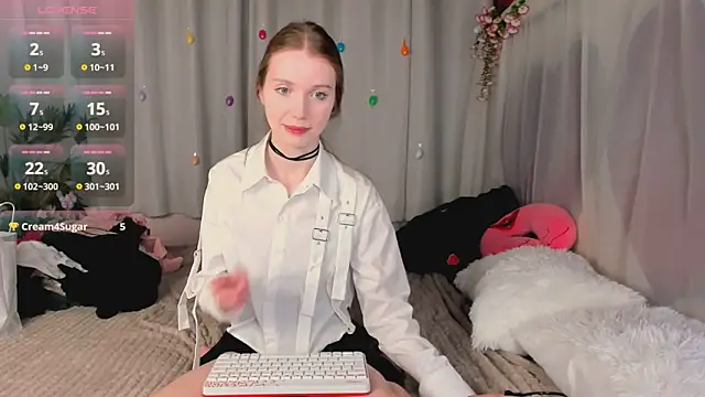Snapshot of lada2k4 chatting on 5, 5, 2026 lada2k4 online show from 5, 5, 2026