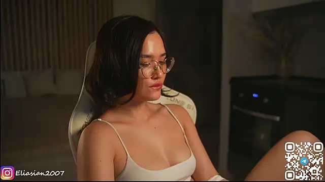 Snapshot of Eliasian chatting on 12, 5, 2026 Eliasian online show from 12, 5, 2026