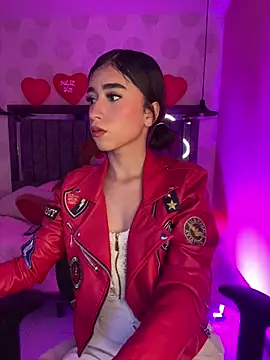 alahia pink online show from 1, 3, 2026