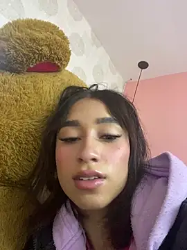 alahia pink online show from 14, 2, 2026