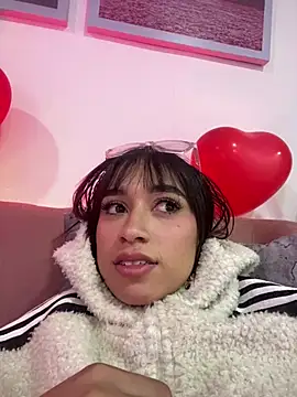 alahia pink online show from 18, 2, 2026