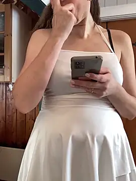 Midnight Munch online show from 4, 3, 2026