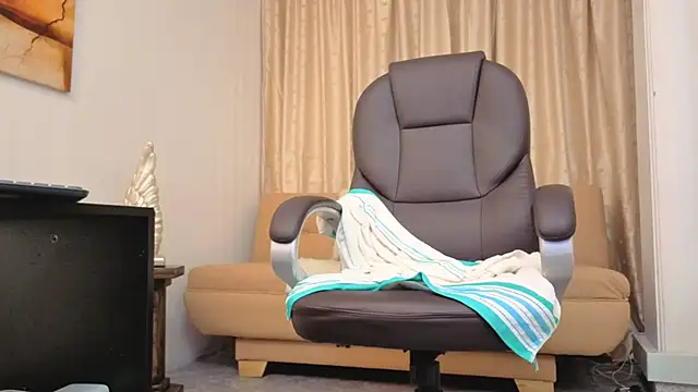 Tommas Jhonson online show from 8, 3, 2026