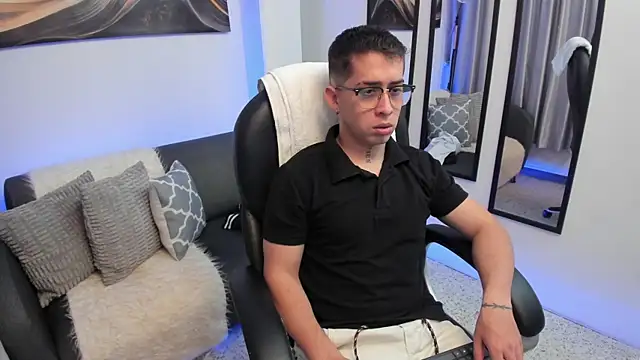 Tommas Jhonson online show from 25, 3, 2026