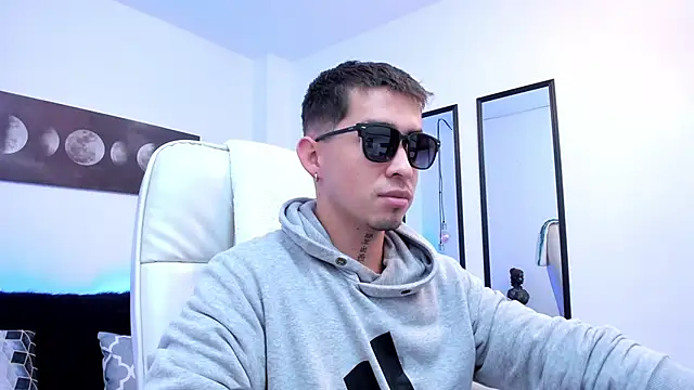 Tommas Jhonson online show from 7, 3, 2026