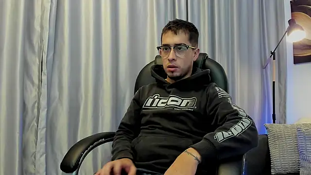 Tommas Jhonson online show from 21, 4, 2026