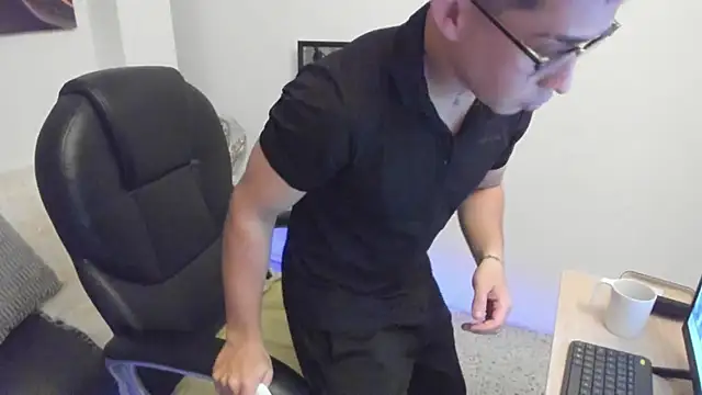 Tommas Jhonson online show from 24, 2, 2026