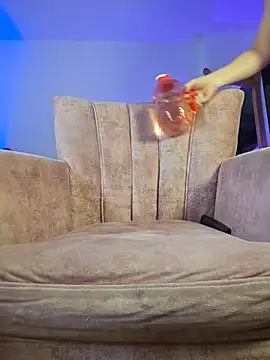 SweetLunaMILF online show from 5, 3, 2026