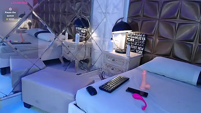 LunaJohns online show from 20, 3, 2026