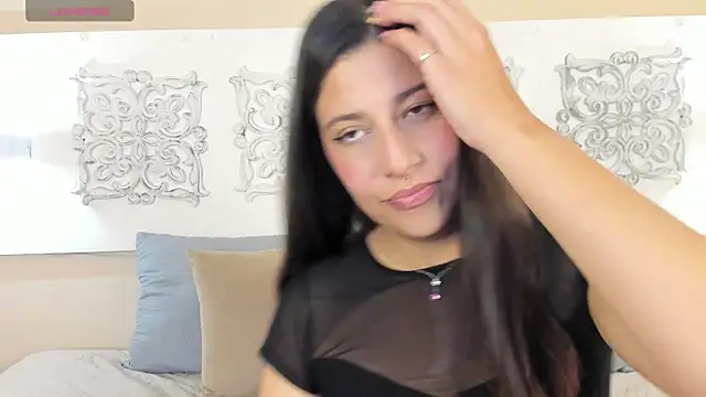 novaa velvet online show from 18, 4, 2026