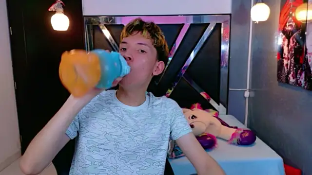 Liam Green1 online show from 27, 2, 2026