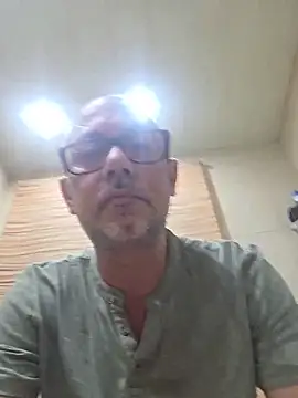 Snapshot of pareja47 chatting on 30, 5, 2026 pareja47 online show from 30, 5, 2026