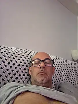 Snapshot of pareja47 chatting on 8, 5, 2026 pareja47 online show from 8, 5, 2026