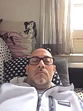 pareja47 online show from 7, 4, 2026