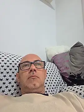 Snapshot of pareja47 chatting on 5, 5, 2026 pareja47 online show from 5, 5, 2026