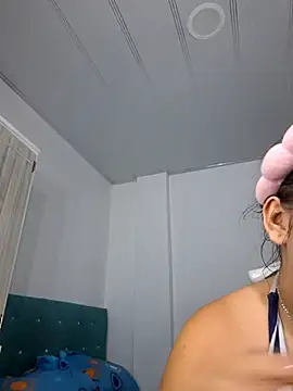 Snapshot of Wild_lilhyy chatting on 30, 5, 2026 Wild lilhyy online show from 30, 5, 2026
