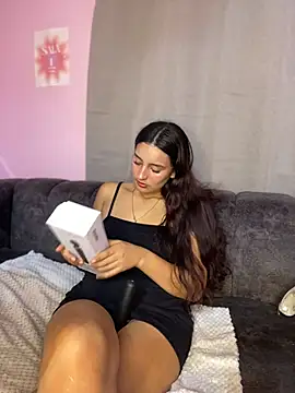 -BabyLuna online show from 17, 4, 2026