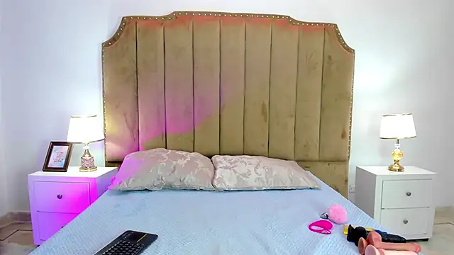 Alessiia Moon online show from 7, 5, 2026