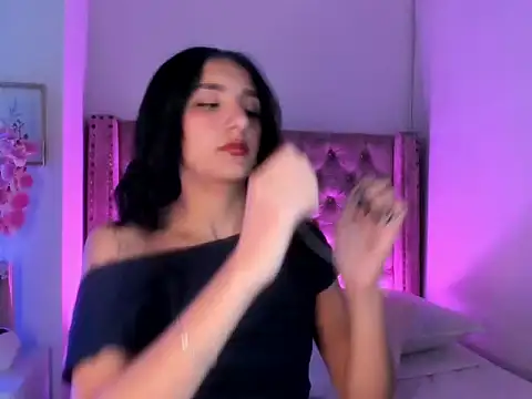 Snapshot of Aris_Suarez chatting on 22, 5, 2026 Aris Suarez online show from 22, 5, 2026