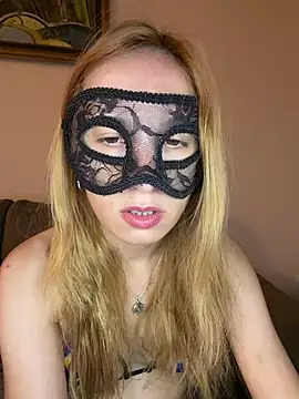 Snapshot of seluna_baby chatting on 9, 7, 2026 seluna baby online show from 9, 7, 2026