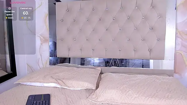 Kloe skinny online show from 7, 3, 2026