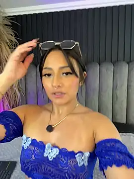 Nanda vixen  online show from 22, 4, 2026