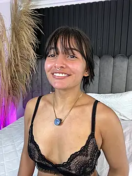 Nanda vixen  online show from 20, 2, 2026