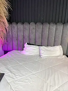 Nanda vixen  online show from 10, 3, 2026