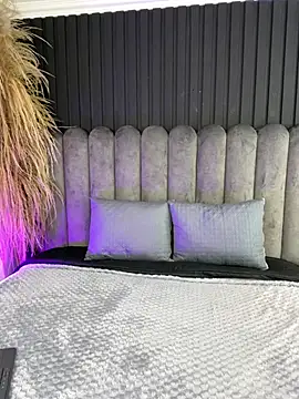 Nanda vixen  online show from 21, 4, 2026