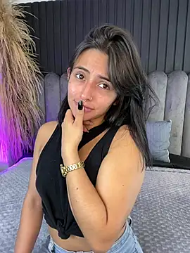 Nanda vixen  online show from 19, 4, 2026