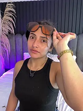Snapshot of Nanda_vixen_ chatting on 3, 6, 2026 Nanda vixen online show from 3, 6, 2026